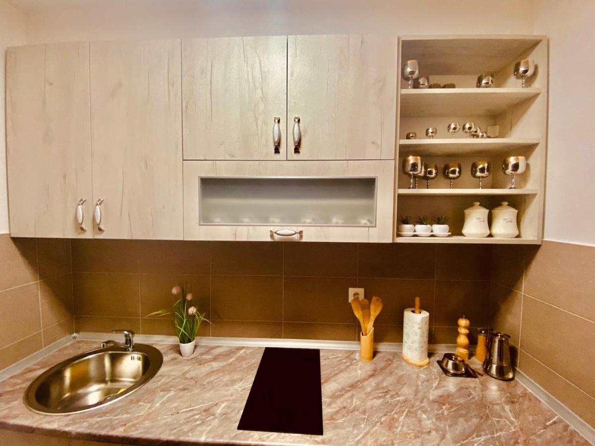 Ana Luxury Apartment **** Nova Varos Bagian luar foto